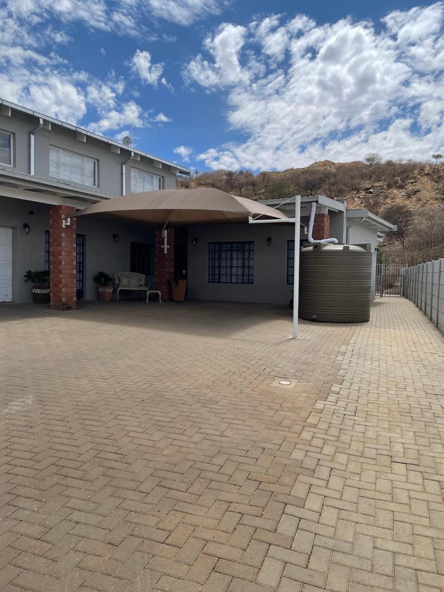 City Comfort Self Catering Windhoek Exterior photo