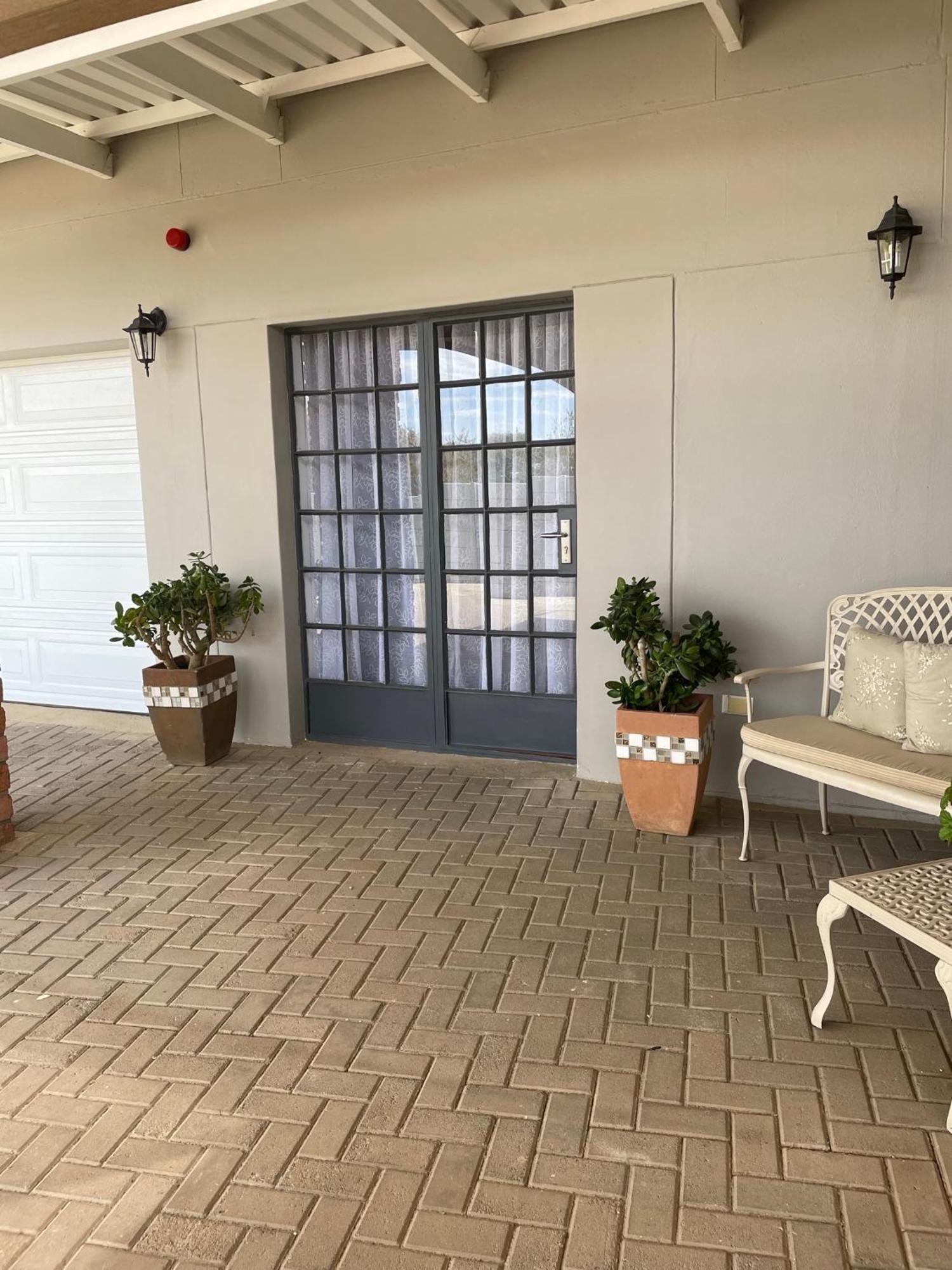 City Comfort Self Catering Windhoek Exterior photo